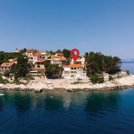 Cozy Apartment In Prigradica With House Sea View Dış mekan fotoğraf