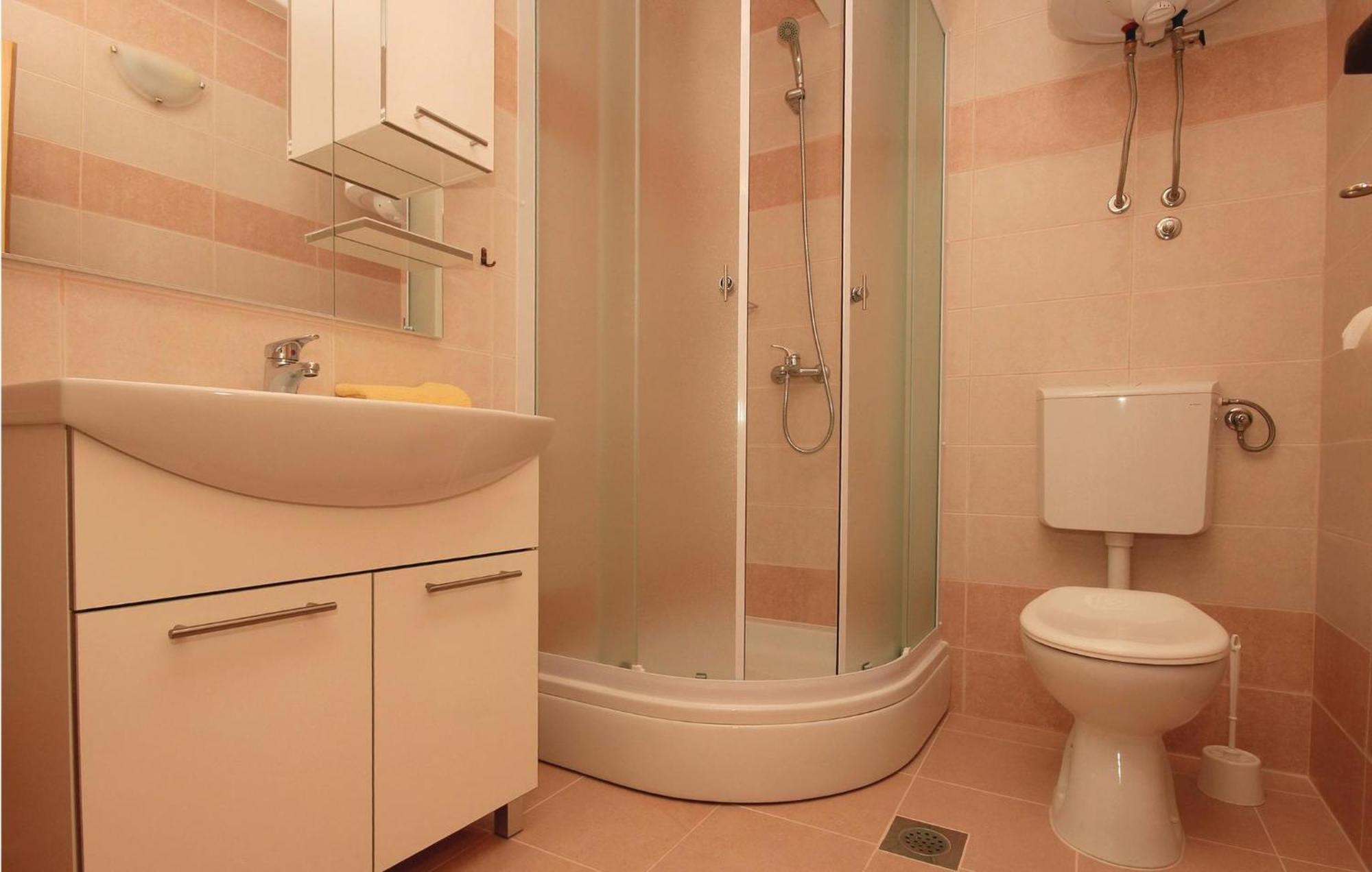 Cozy Apartment In Prigradica With House Sea View Dış mekan fotoğraf