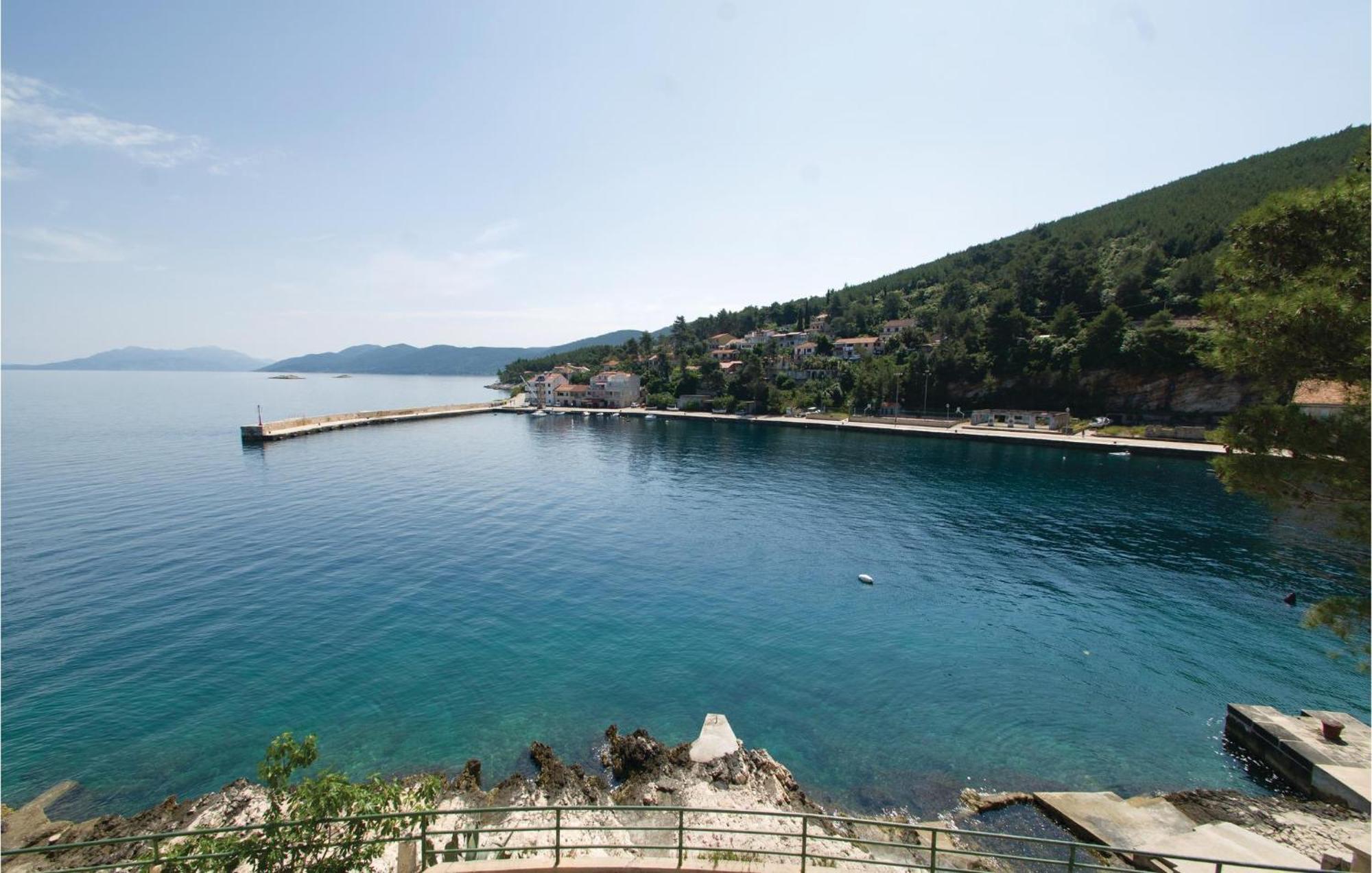 Cozy Apartment In Prigradica With House Sea View Dış mekan fotoğraf