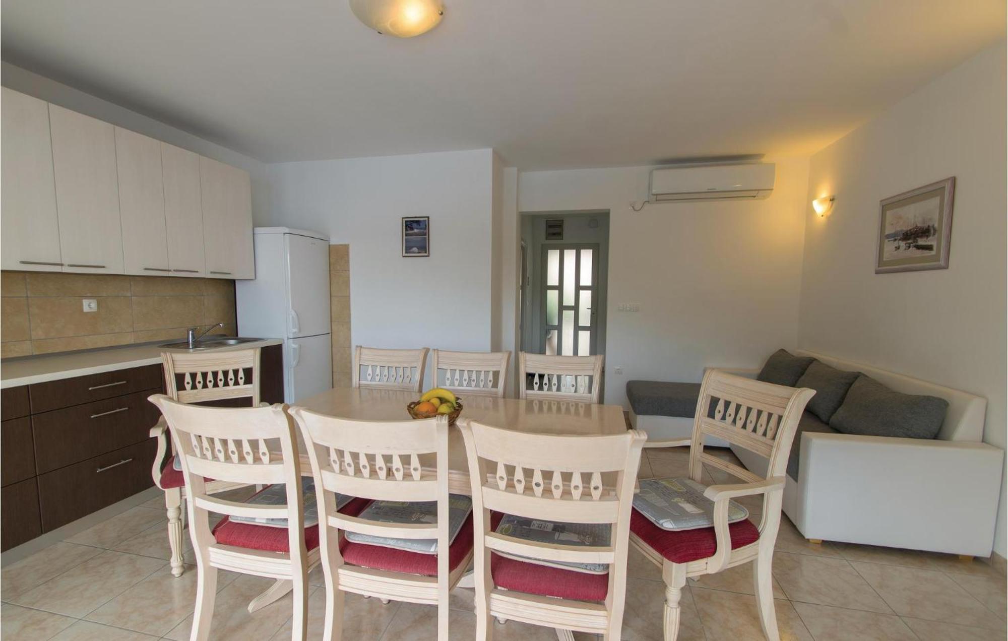 Cozy Apartment In Prigradica With House Sea View Dış mekan fotoğraf